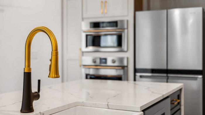 Как да върнем блясъка на инокс уредите