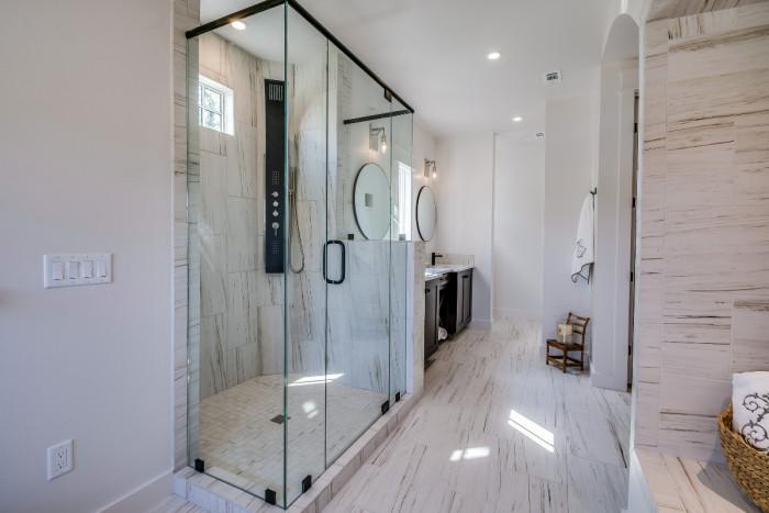 Какви видове душ системи се използват най-често?