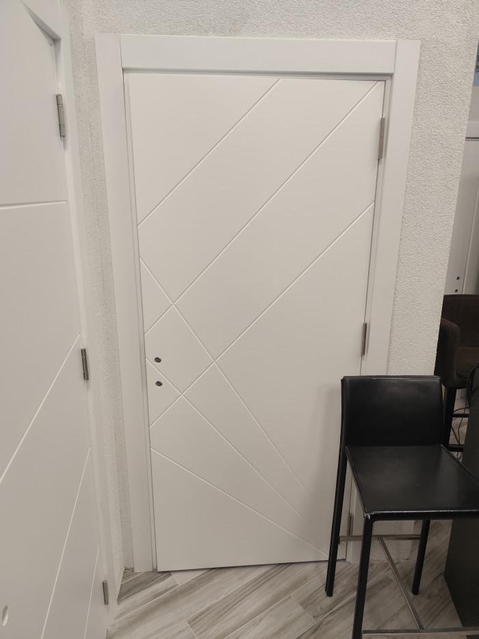 Лак интериорна врата