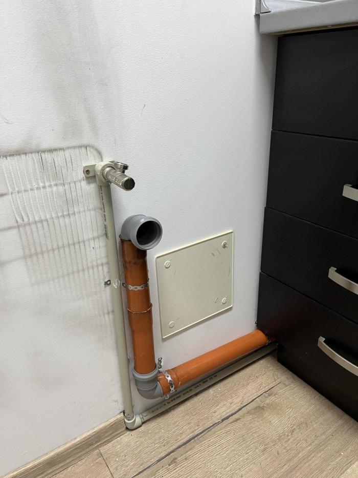 Допълнителен монтаж на ВиК тръби за пералня и сушилня (а)