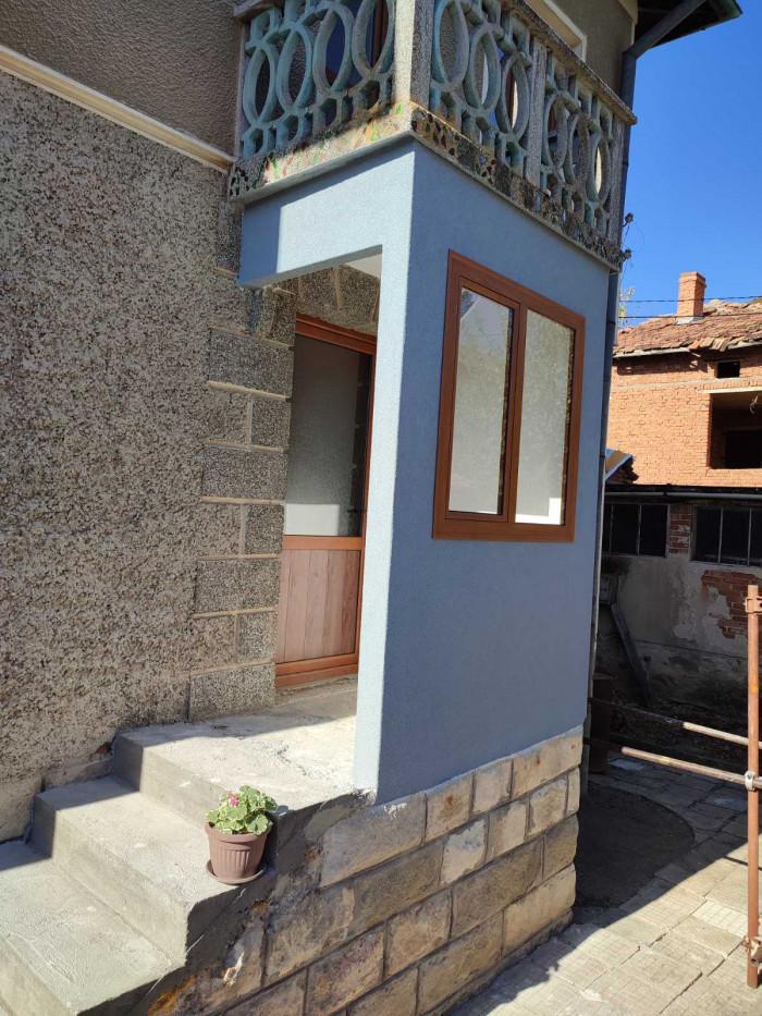 IMG-5c045398246c2ff9aaed2959e8e53ac4-V