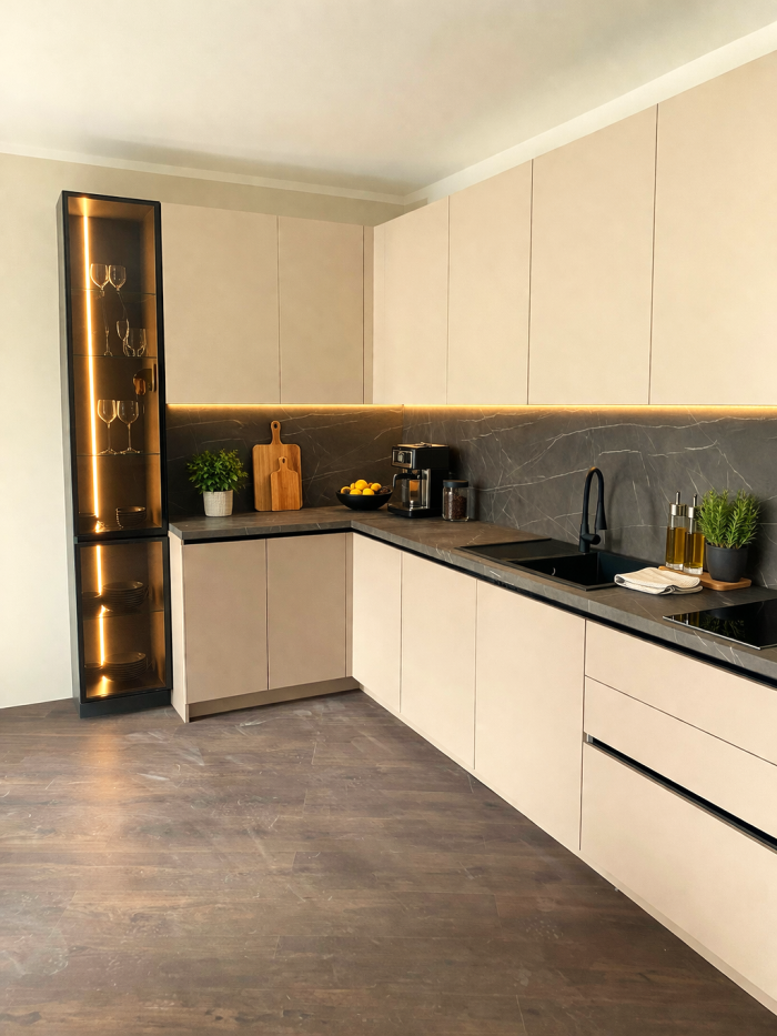 eabd4a65-5abc-439d-b6fa-6b439688d160