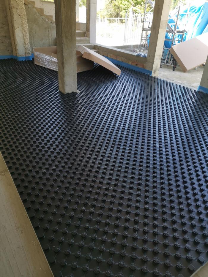 1000005546
