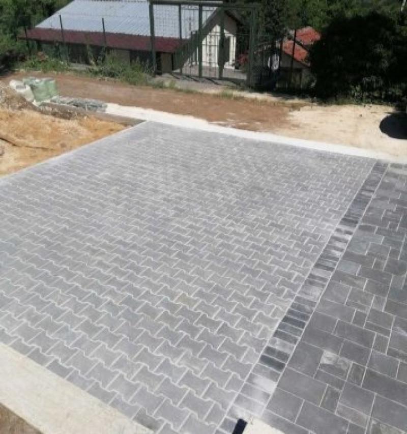 6b6c6972f64b4095e48ac6eeef6f66d1