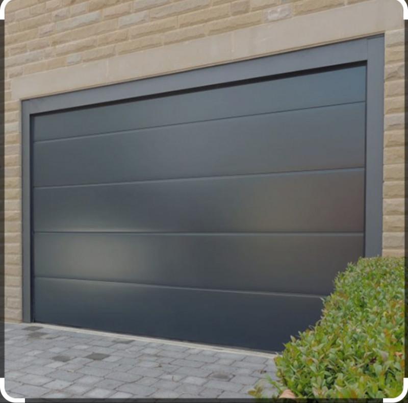 Секционна врата