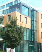 Фасада, дограма, вградени врати