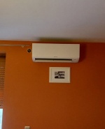 Монтаж на климатик в спалнята на клиента