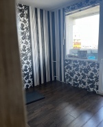 Спалня - тапети/паркет/мебели/ таванни плочи