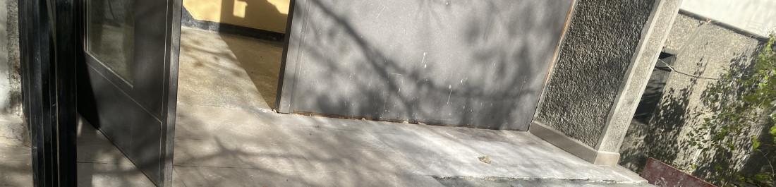 label.cover - Емил Бенчев