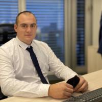 Профилна снимка - Валентин Младенов