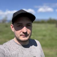 Профилна снимка - Артем Кочурин