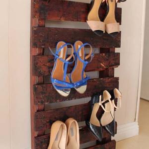 Поставка за обувки