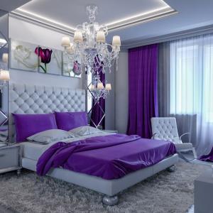Спалня с лилави акценти