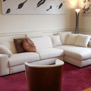 Поставете топли килими на пода