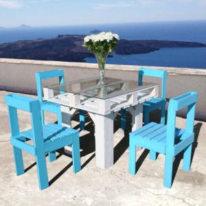 Морски пристан в двора