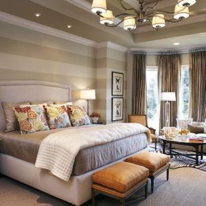 Подчертайте характера на спалнята със специфични декорации