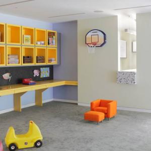 Огромен работен плот