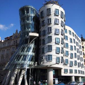 Танцуващата къща (Прага, Чехия)
