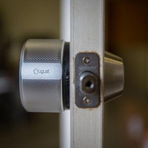 Възможност и за ръчно заключване