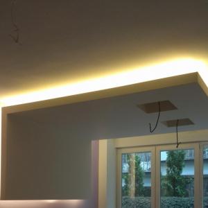 окачени тавани и LED