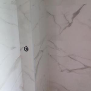Стенна облицовка на баня с плочи 120/60см