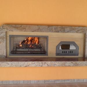 Барбекю с пещ от туфа и мрамор Рейн Форест Браун