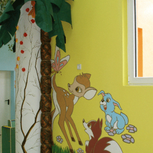декорация на стени в детски център-1