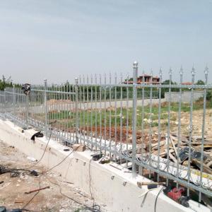 изграждане на ограда