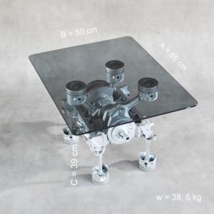 Engine table