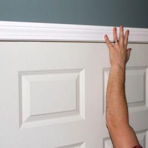 Монтаж на блиндирана врата