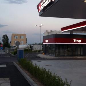 Изграждане на Бензиностанция