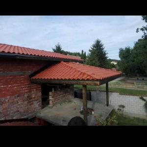 IMG-a98a6395d09cc3013d26c46080d4c834-V