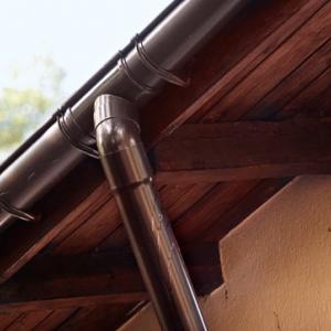 Водосточни тръби и улуци