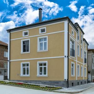 1AE1AEE7-B192-4867-90BB-35263549D689