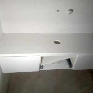 Шкаф за баня