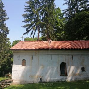Реставрация на покрив и фасада на манастира в Бухово