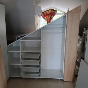 Мебели по поръчка и Дърводелски услуги