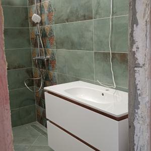 IMG-67b4e7d9423e26086f2f32cbe09dc822-V