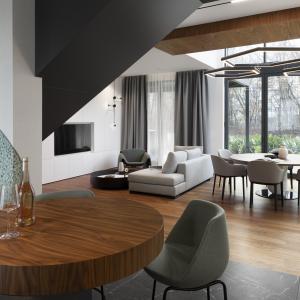 Хол, изглед от кухня