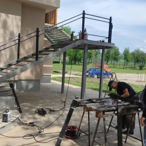 324090960_1096064605123551_1658917457635693247_n