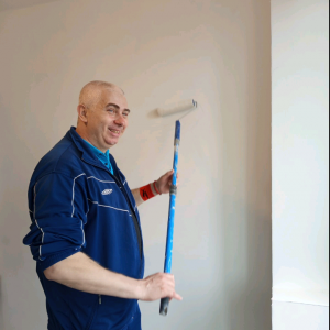 Боядисване на стена