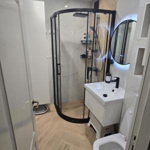 IMG-600f6815be3a4b2d207c7aa0c228cbb5-V