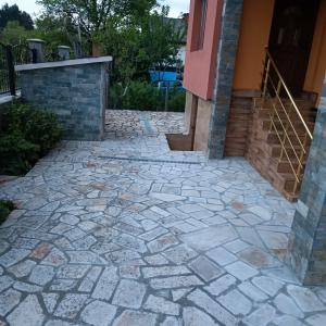 Screenshot_2024-07-17-21-36-14-767_com.miui.gallery