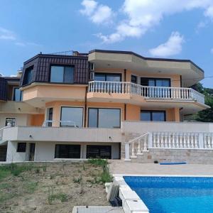 inbound6817071678605538603