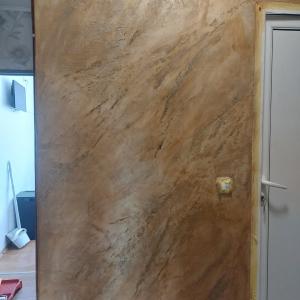 Стена на баня