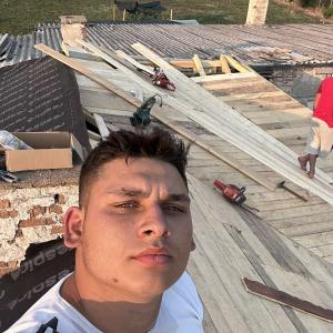 Дървена конструкция в процес на изграждане