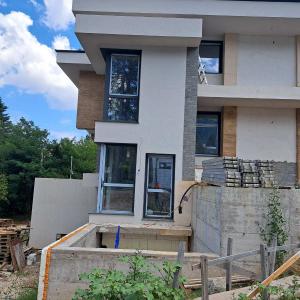 IMG-8b8e6f57bdc954f29c467d4c98407550-V