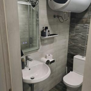 IMG-dcc6656670005613e602961ca9769da7-V