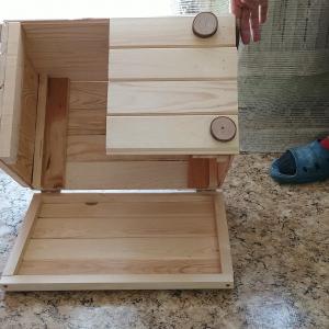 Къщичка за домашни любимци с подвижно дъно за лесно почистване