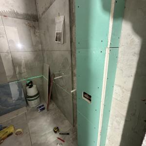 Куфар в баня